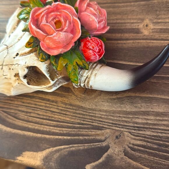 LIKE NEW Boho Steer Head w Flowers Wall Art - Picture 9 of 11